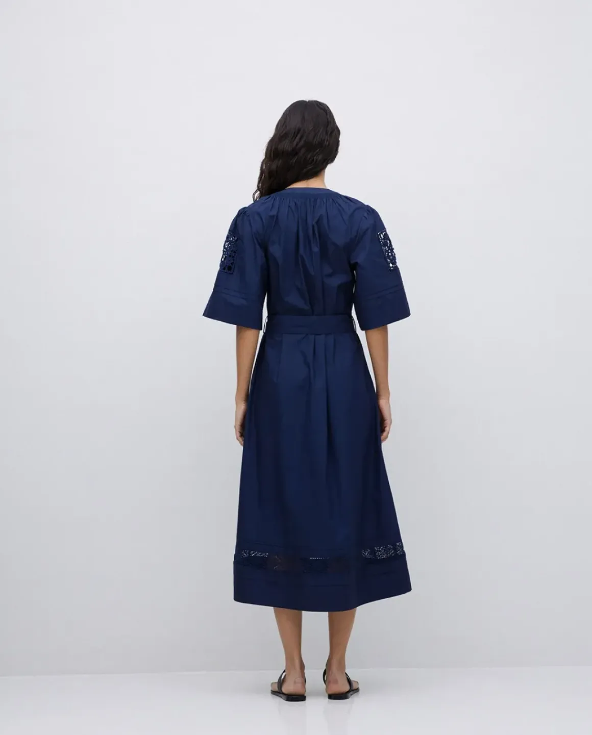Vestido popelín puntillas azul oscuro