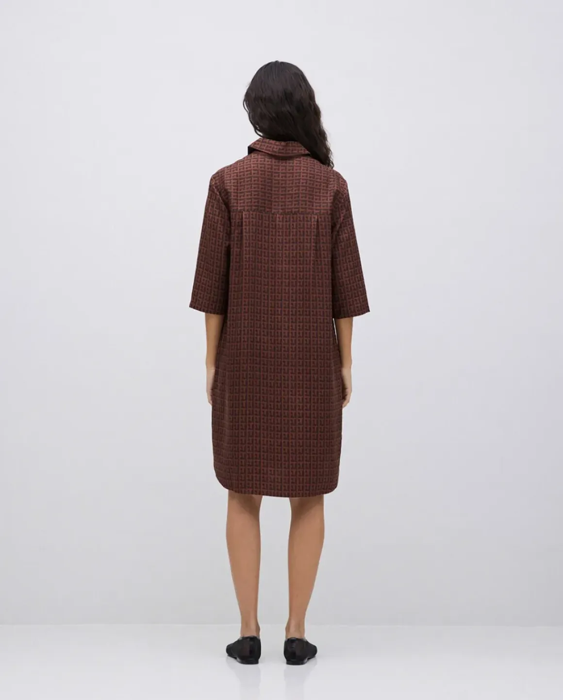 Vestido tencel cuello camisero chocolate