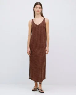 Vestido tencel pico chocolate